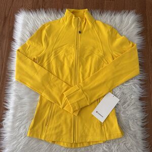 Lululemon Define Jacket Luon Maize Yellow Women’s 6 Full Zip Yoga Gym Athletic